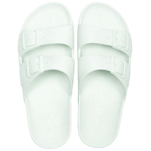 Sandales Cacatoes Belo Horizonte Cloud vues de face, offrant confort et style avec une teinte nuage délicate pour un look estival frais et élégant.