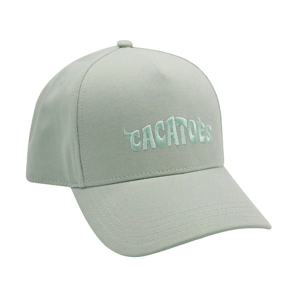 casquette Cacatoes Capoeira classique vert d'eau : parfaite pour un look décontracté et super frais quand il fait beau ! Elle est super confortable et te donnera un look trop cool